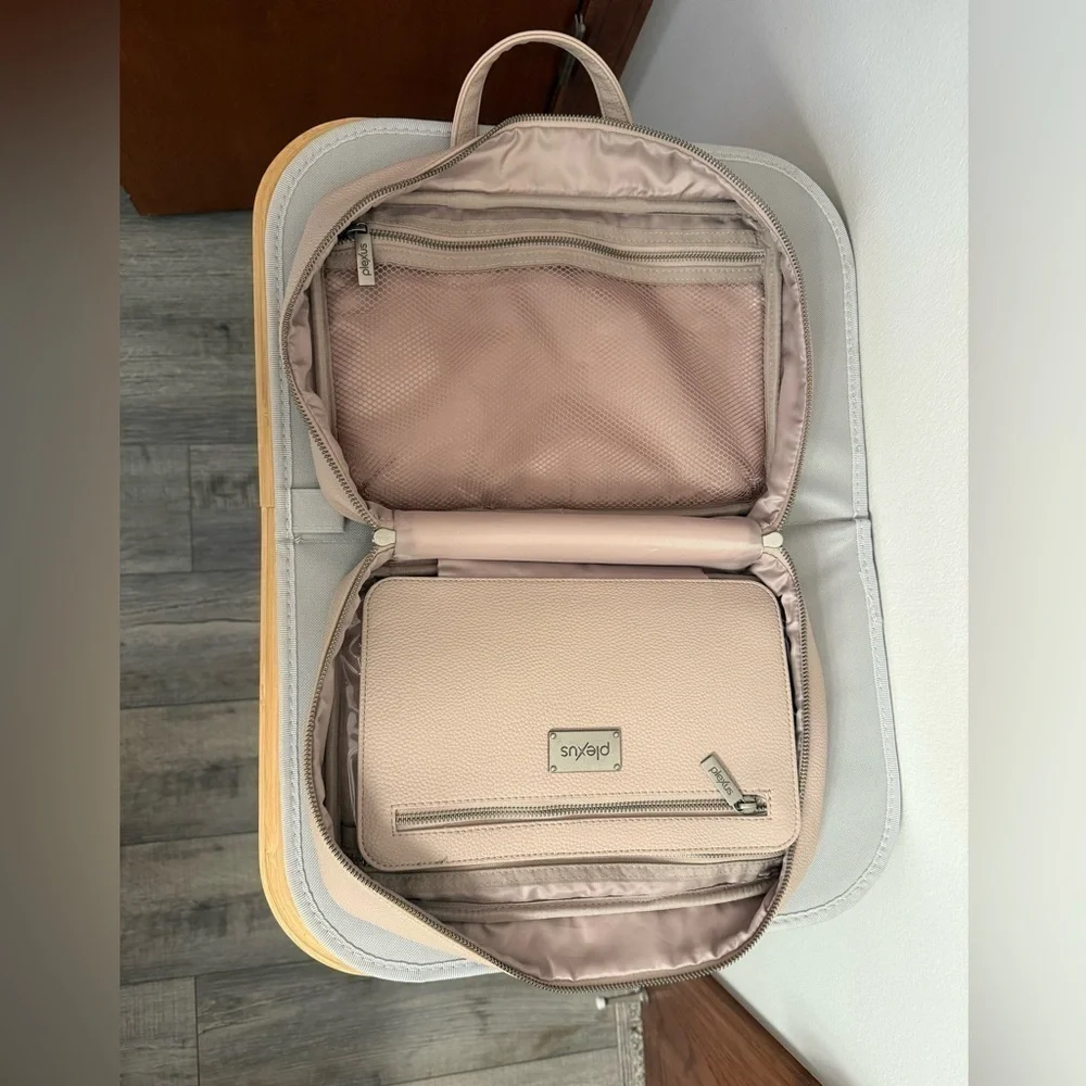 Large Travel Cosmetic Case